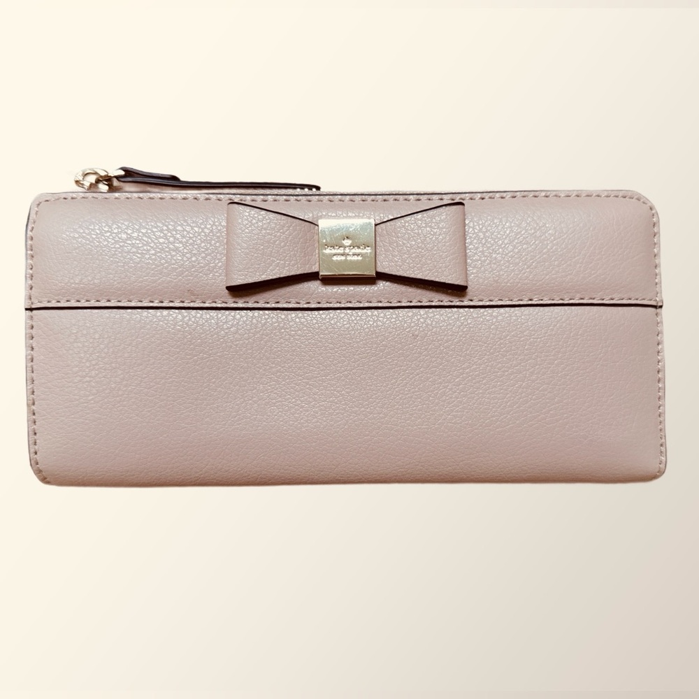 Kate Spade New York Nisha Renny Drive Blush Bow Zip Wallet